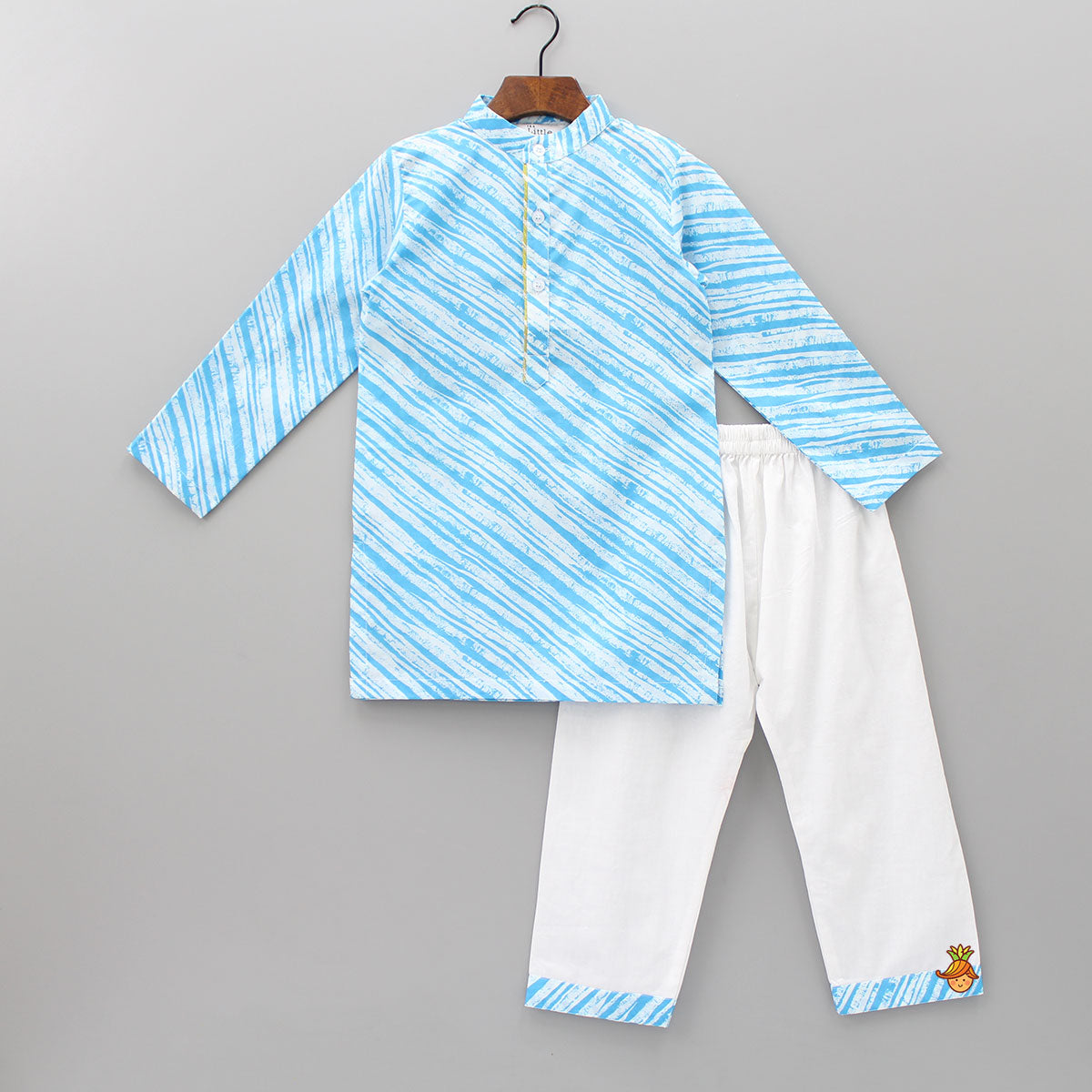 Pre Order: Blue Printed Kurta And Pyjama