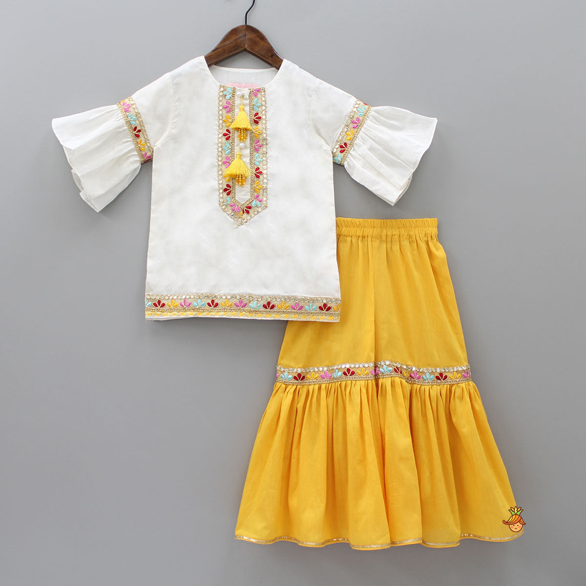 Women Clothing Tops, Women Cotton Short Kurta Top, Indian Readymade Short  Kameez, Chikankari Luycknowi Neck Embroidery Work Kurti, Dress Top - Etsy