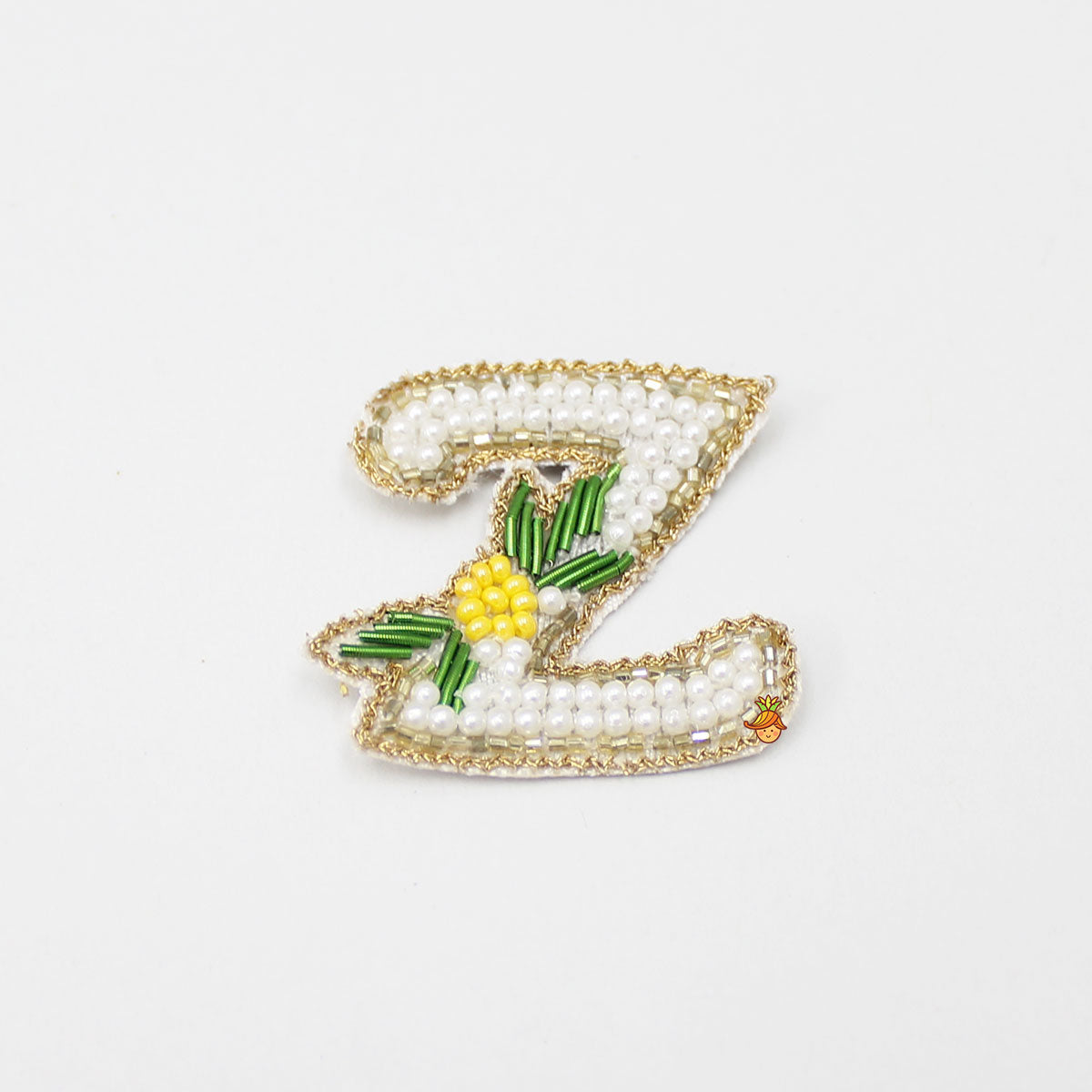 Cut Dana And Pearls Embellished Z Alphabet Hair Clip