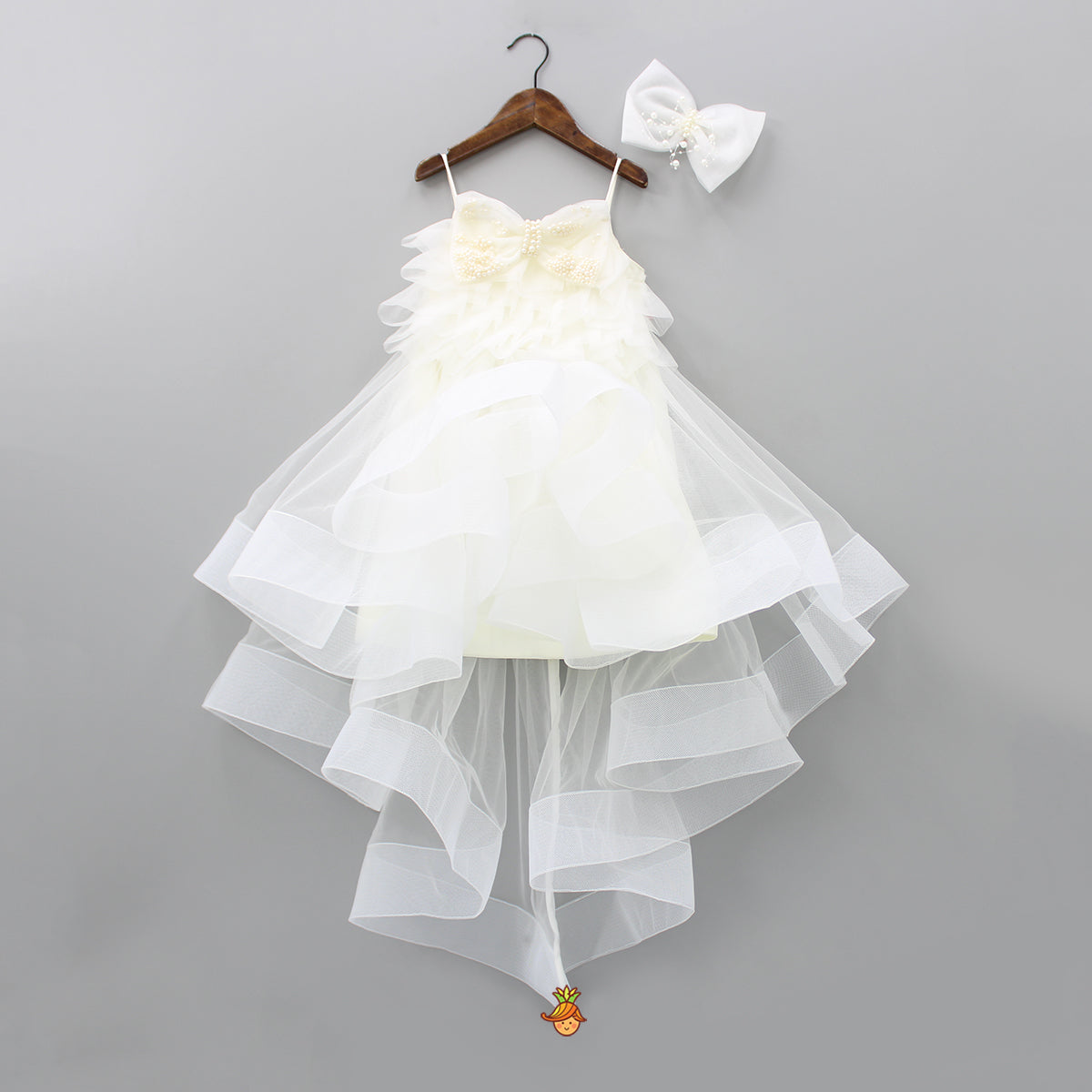 Stylish Off White Trail Dress With Bowie Pearl String Hair Clip