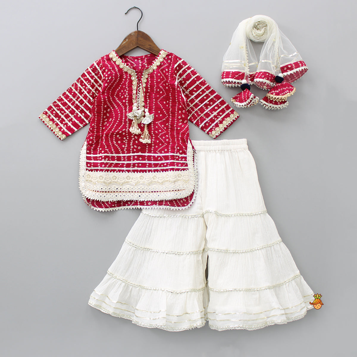Pink Colour Dress | Indian | Combination | Pakistani | Design | Wedding |  Patterns | For Girls pink | Combination dresses, Dress indian style, Long  kurti designs