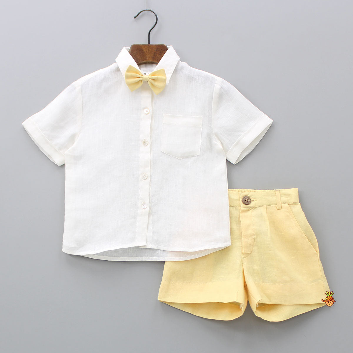 Pre Order: Patch Pocket Off White Shirt And Shorts With Bow Tie