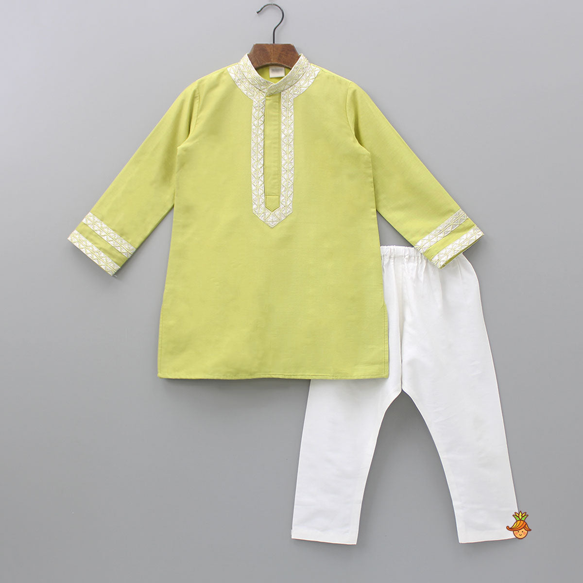Pre Order: Mandarin Collar Lace Work Green Kurta And Pyjama
