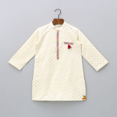 Pre Order: Chevron Embroidered Off White Kurta And Pyjama