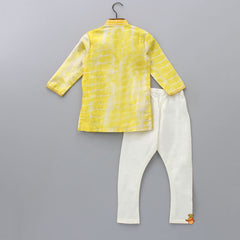 Pre Order: Yellow Tie And Dye Gota Lace Work Kurta With Churidar