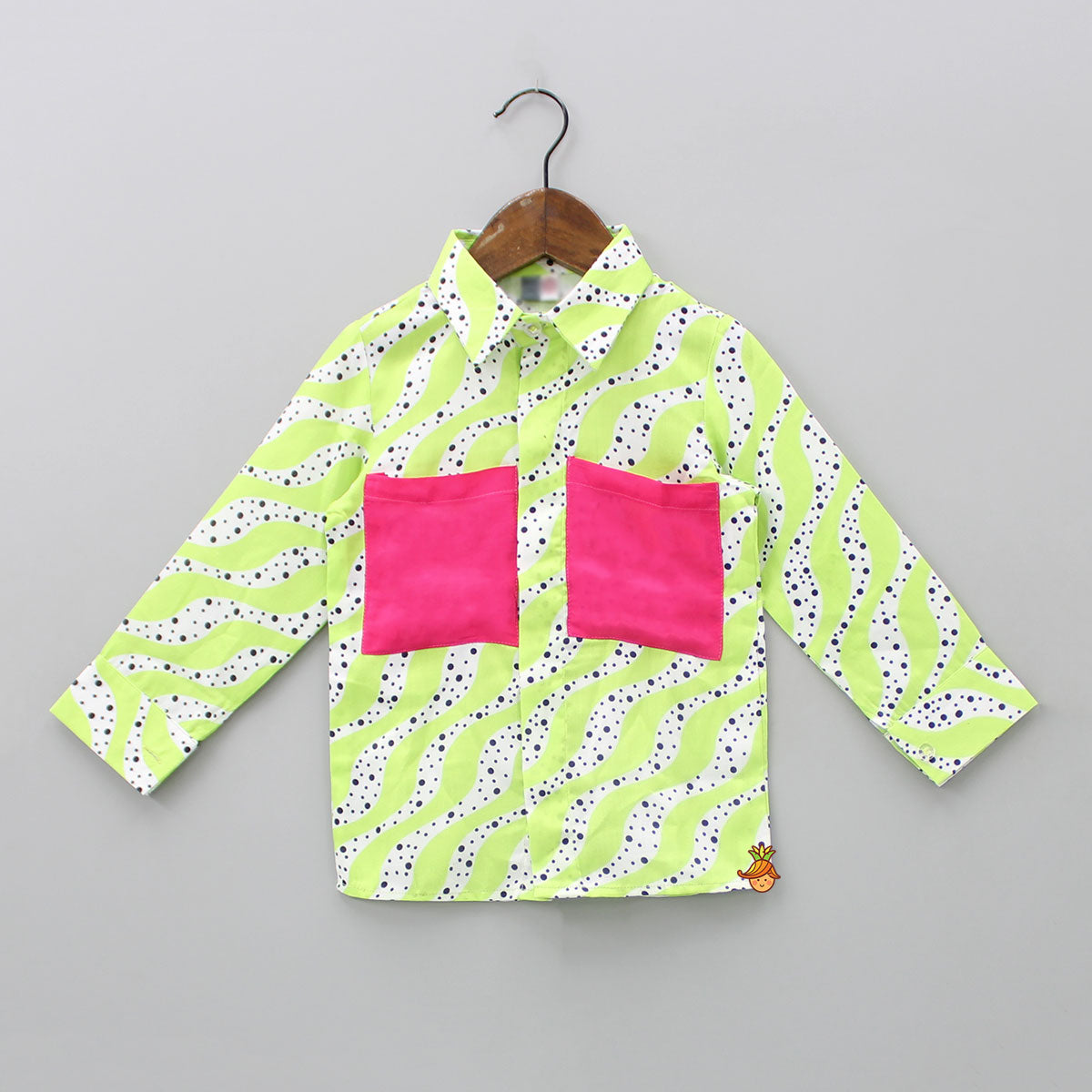 Wavy Dotted Stripes Printed Green Shirt And Pant