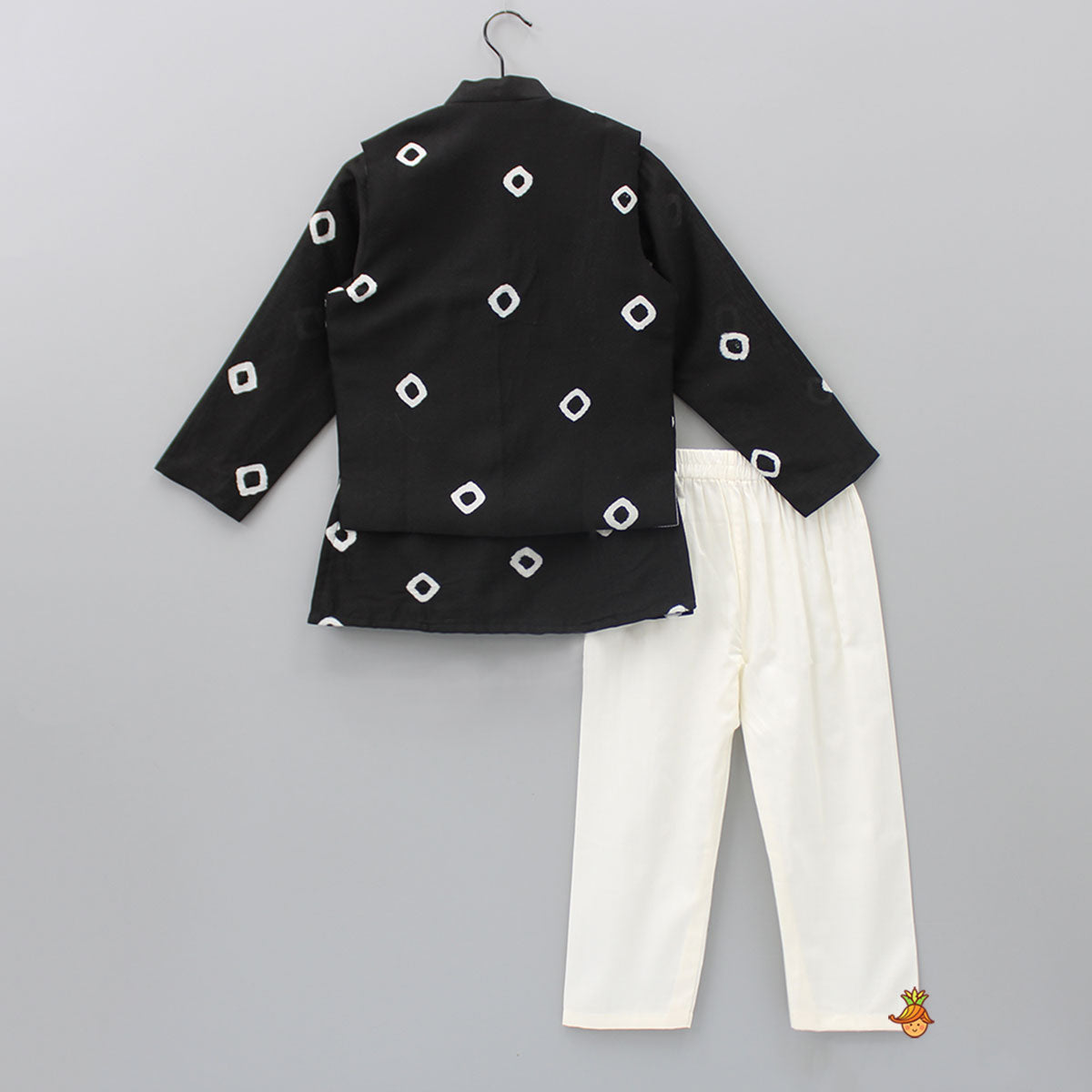 Bandhani Printed Black Kurta And Jacket With Off White Pyjama