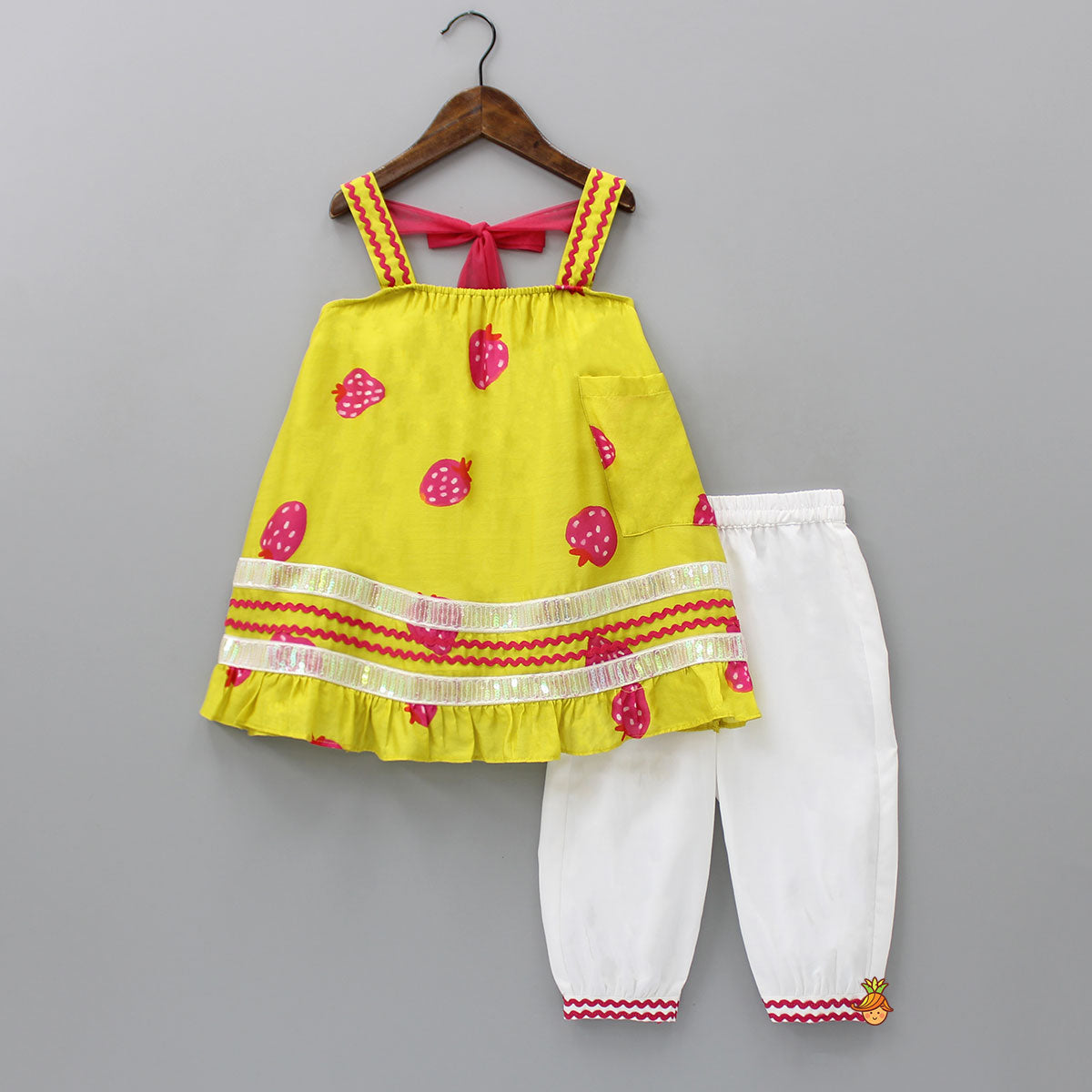 Pre Order: Patch Pocket Strawberry Printed Flared Kurti And Pant
