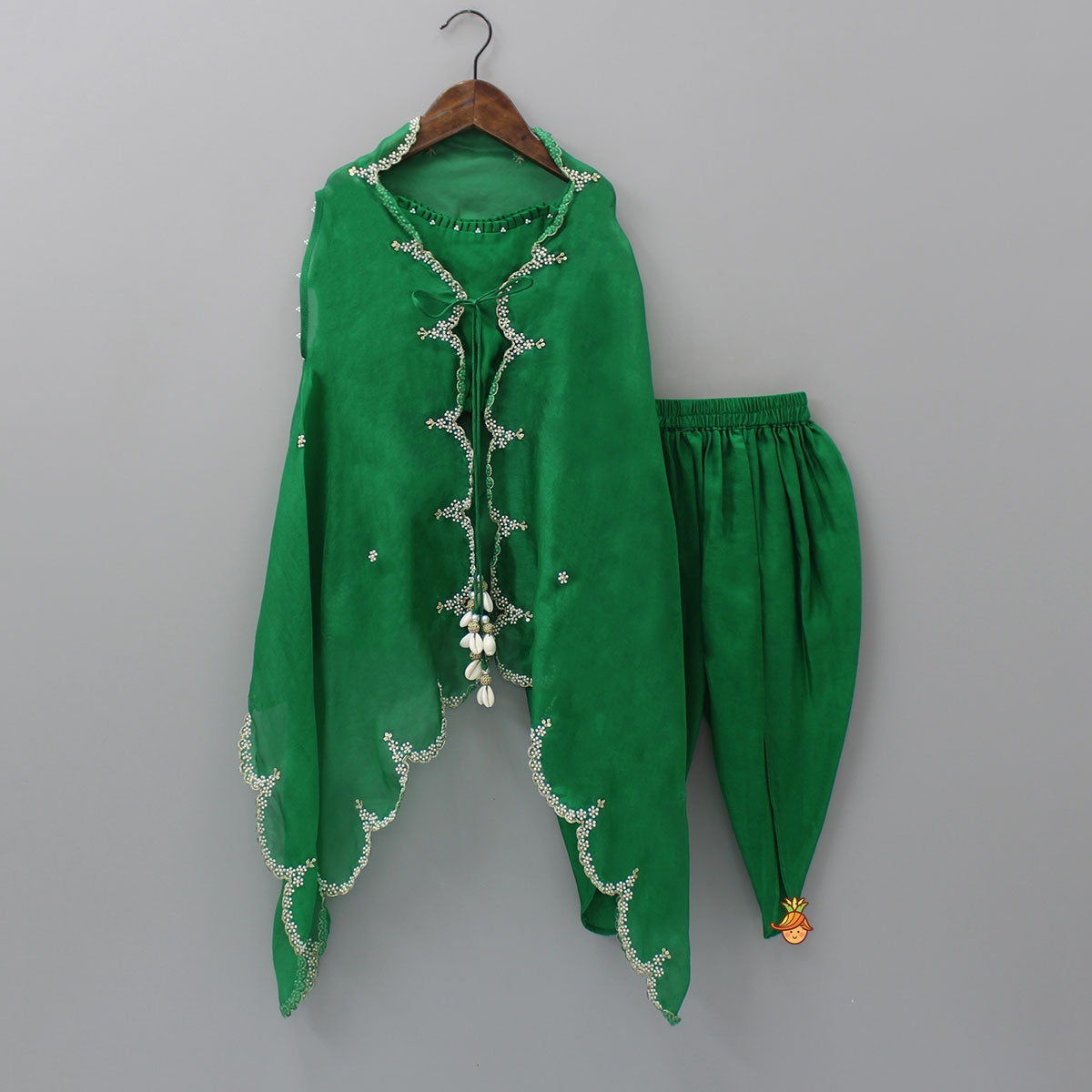 Pre Order: Elegant Green Top With Scalloped Hem Cape And Tulip Pant