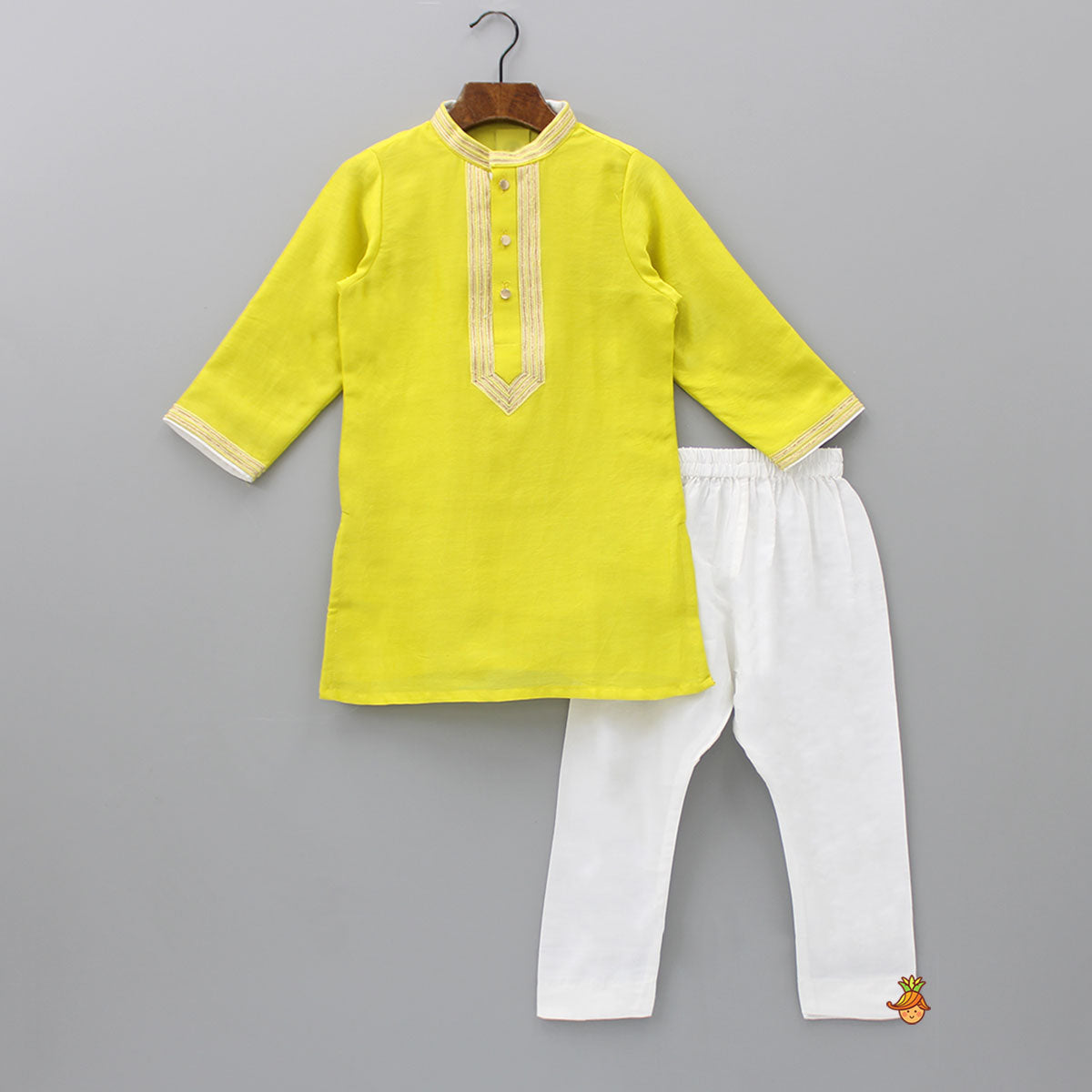 Pre Order: Ethnic Lace Detailed Mandarin Collar Kurta With Pyjama