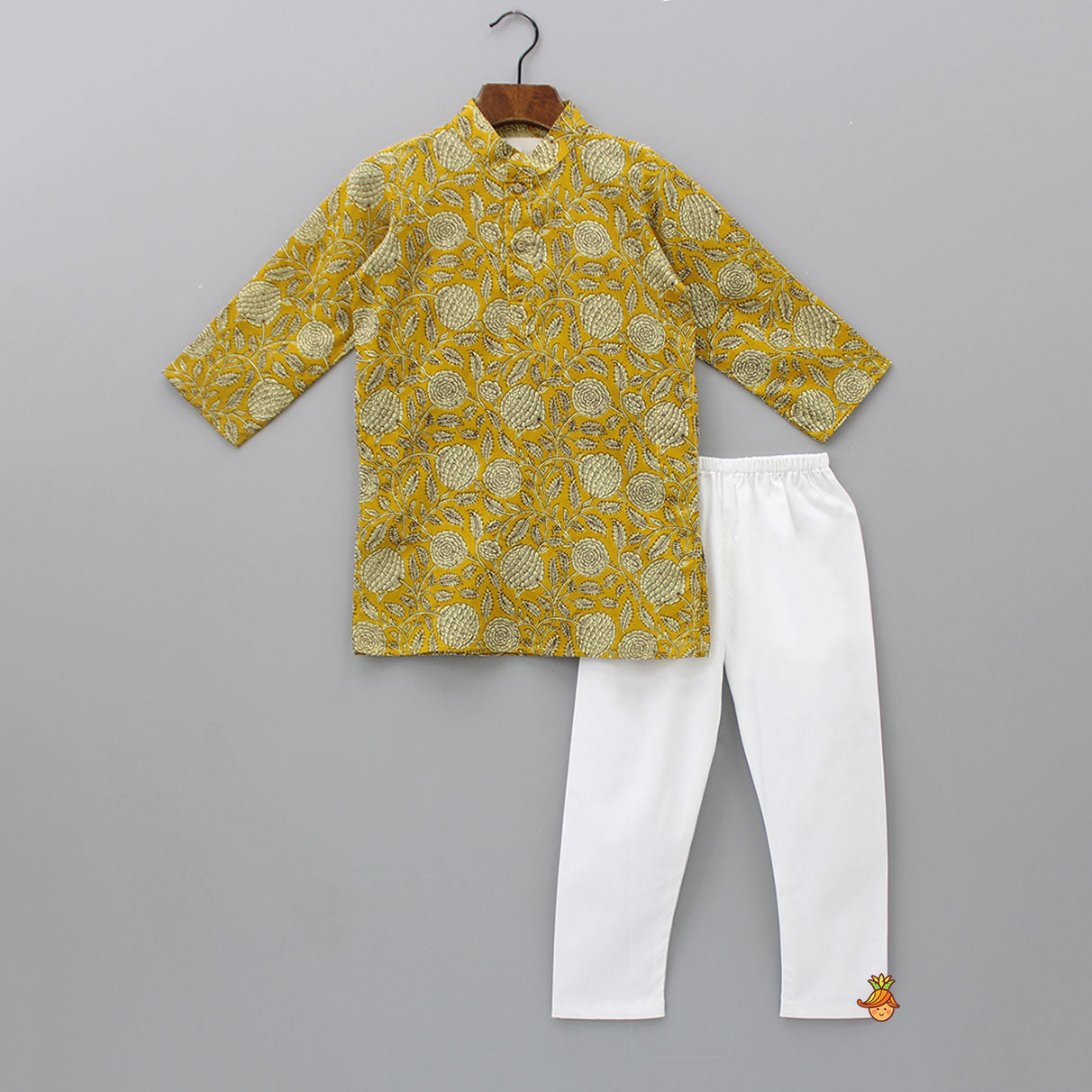 Mandarin Collar Printed Kurta With Pyjama