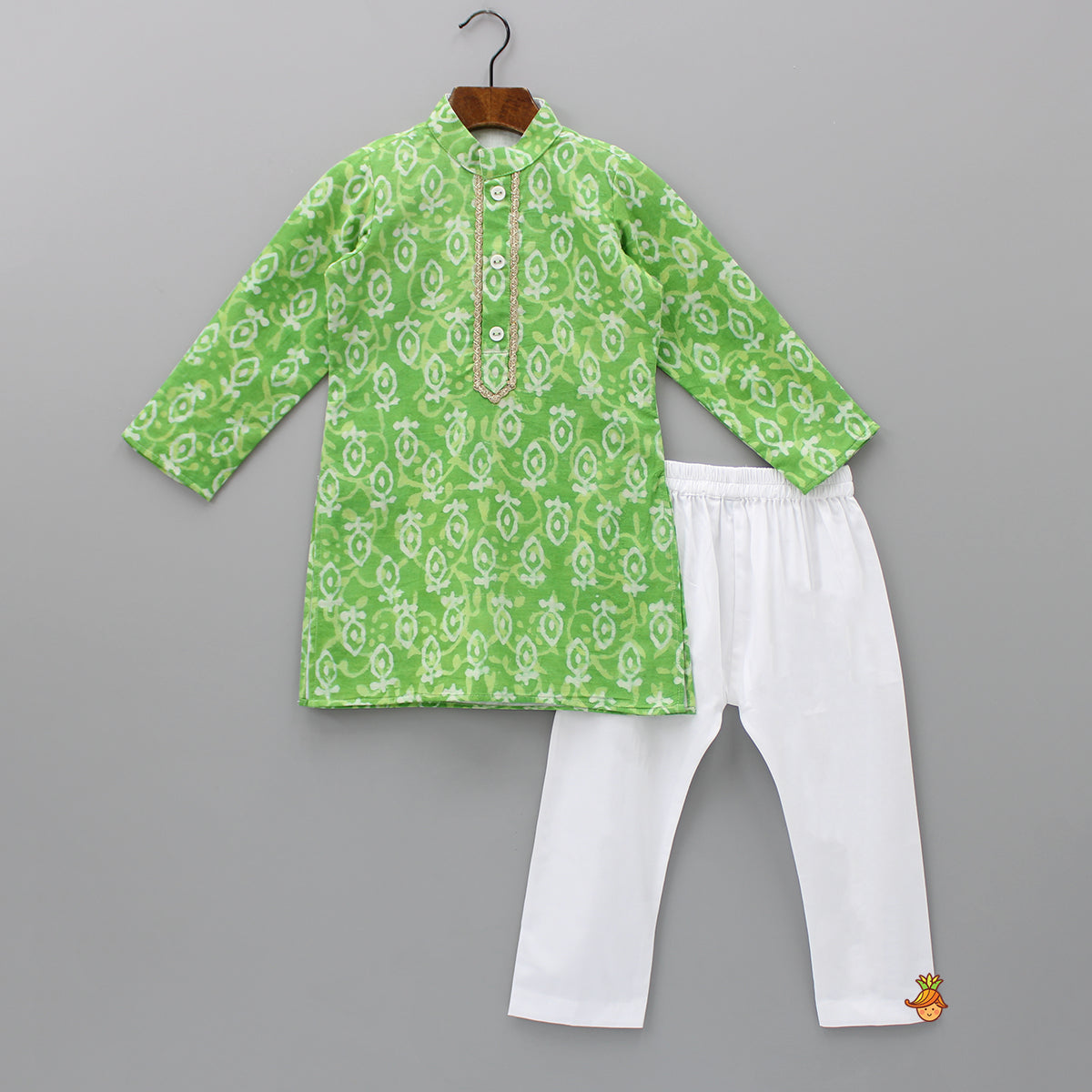 Pre Order: Ethnic Printed Lace Detailed Green Kurta With Pyjama