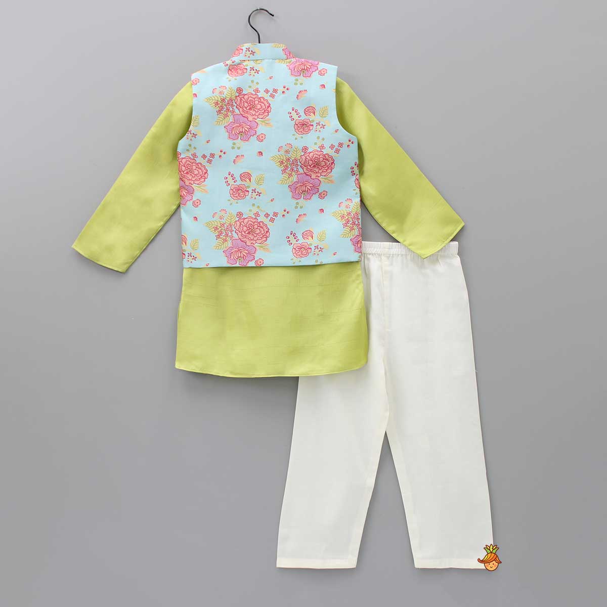 Green Pin Tuck Ethnic Kurta With Floral Jacket And Pyjama