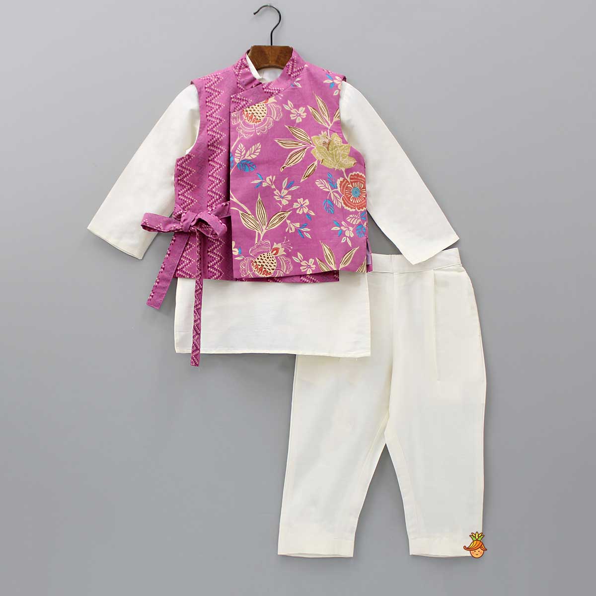 Pre Order: Off White Kurta With Side Knot Detail Printed Mauve Jacket And Pyjama