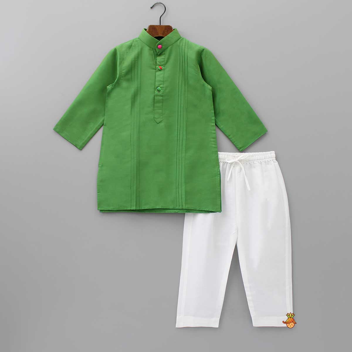 Pre Order: Pin Tuck Green Kurta And Pyjama