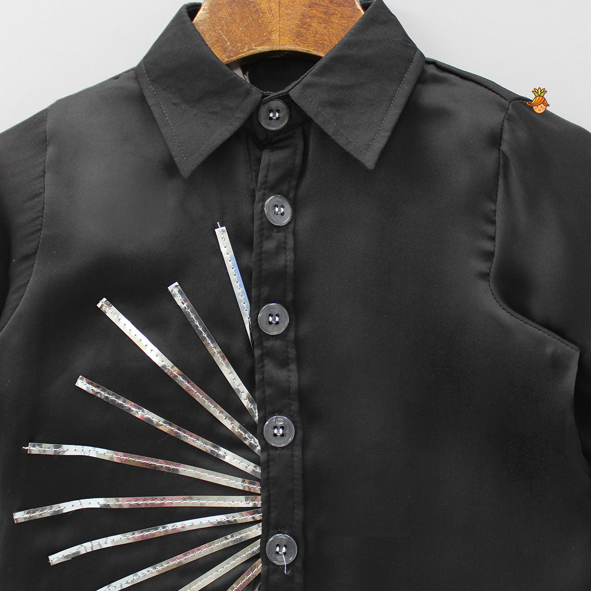 Collar Neck Stripes Detailed Black Shirt