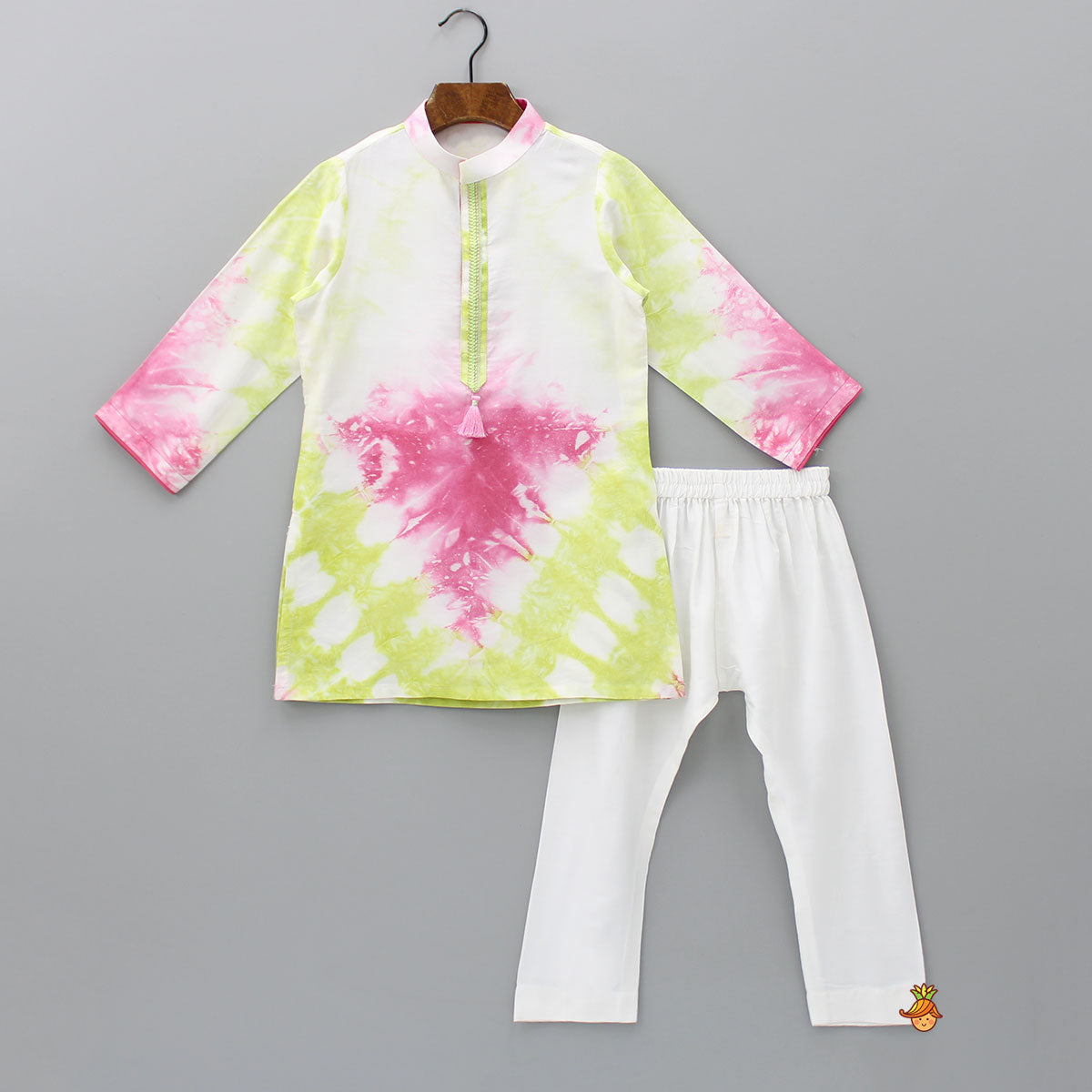 Pre Order: Tie And Dye Spun Kurta With Off White Pyjama