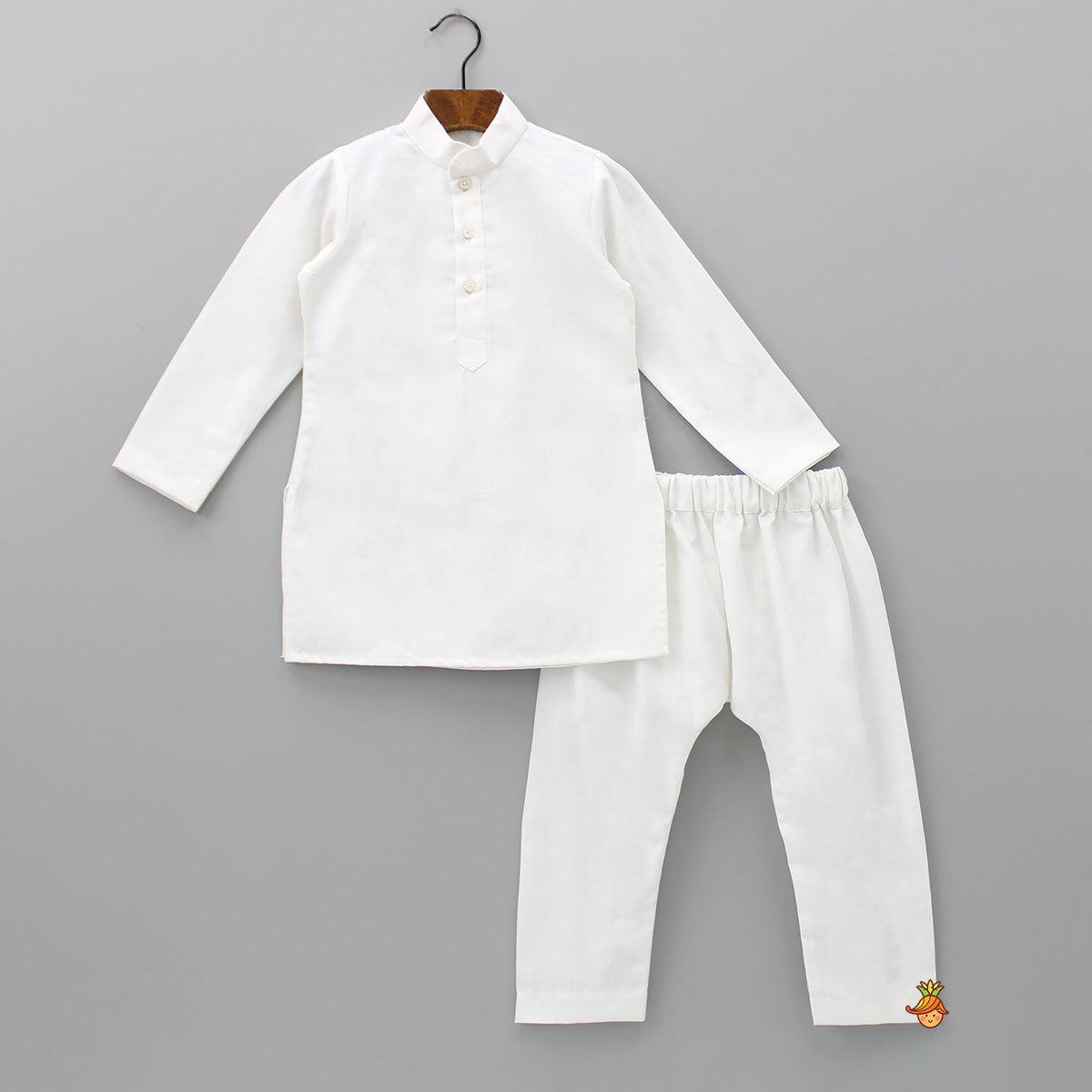 Mandarin Collar Off White Kurta With Holographic Lace Enhanced Jacket And Pyjama